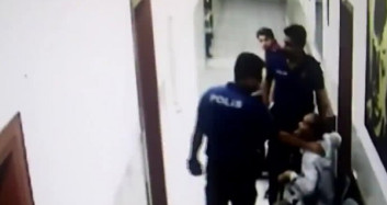 Polis Memurundan Duygulandıran Hareket!