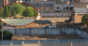 Türk Askerini Görünce Topukladılar! 'Abiii Hele Gel Bak Bak...'