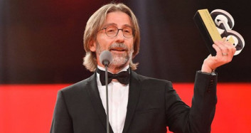 Ercüment Ovalı Ödülünü Mehmetçik'e Adadı!