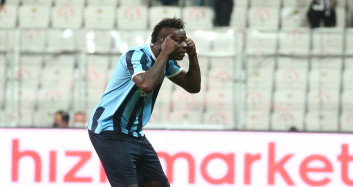 Adana Demirspor'un Golcüsü Mario Balotelli Düğünde Çiftetelli!