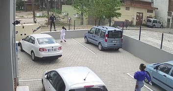 Adana’da Kapkaççının Kovalanma Anları Kameraya Yansıdı