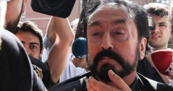 1075 Yıl Hapis Cezası Alan Oktar Gözyaşlarına Boğuldu