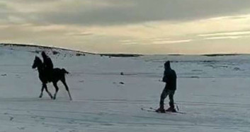 Afyonkarahisar'da Atlı Kayak Yaptılar