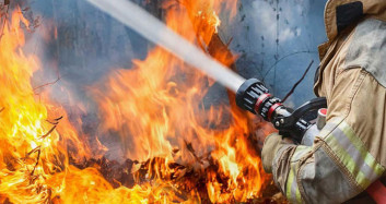 Ankara'da İş Yerini Ateşe Verdi