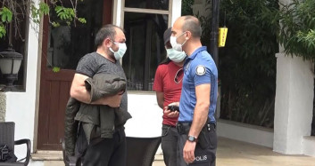 Antalya’da Ceza Kesilen Adam Ekipleri Tehdit Etti