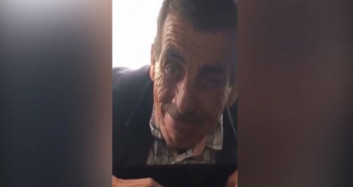 Sosyal Medyada Olay Oldu! Araba Camından Kafasını Uzatıp...