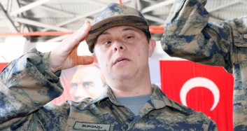 Engelli Bireyler Bir Günlüğüne Asker Oldu
