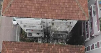 Avcılar'da Bina Balkonu Çöktü!