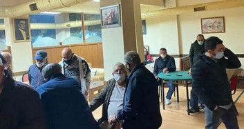 Kıraathaneye Baskın! Cezayı Ödemek İçin Bakın Ne Yaptılar