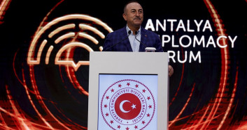 Bakan Çavuşoğlu Uyardı: Provokasyondan Vazgeç Yunanistan!