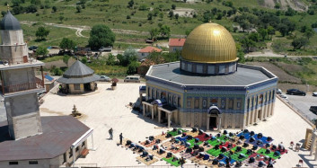 Balıkesir'deki Kudüs Camii'nde Bir Araya Gelenler İsrail'e Tepki Gösterdi