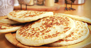 Bazlama Tost Nasıl Yapılır?