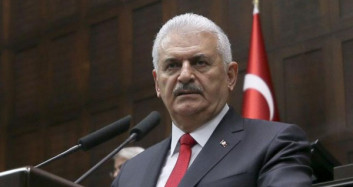 Başbakan Yıldırım Konuşma Yaptığı Esnada İlginç Girişim