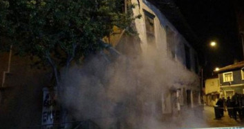 64 Yıllık Bina Çöktü Görüntüler Kameralara Yansıdı