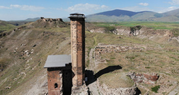 Bir İlk Yaşanıyor! Kars’ta İlk Türk Camisi İbadete Açılacak