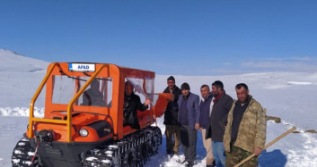 Bitlis'te Donma Tehlikesi Geçiren 8 Vatandaşı Jandarma ve AFAD Kurtardı