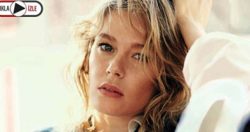 Burcu Biricik Şiir Okudu
