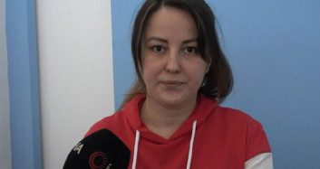 Bursa'da Kadın Sürücünün Otomobilini Çalmaya Çalışan Şüpheliye Çocuğu Engel Oldu