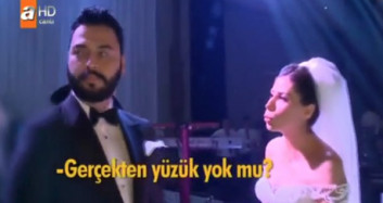 Caner Düğünde Berke'yi Bırakıp Gitti!