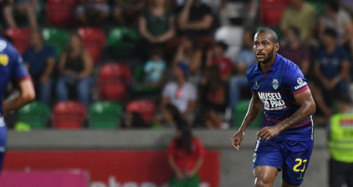 Galatasaray'ın Yeni Transferi Marcao, Chaves Formasıyla Son Maçında Penaltı Kaçırdı!