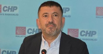 CHP’li Veli Ağbaba’dan Tam Kapanmada Müzisyenli İçkili Alem