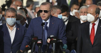 Cumhurbaşkanı Erdoğan'dan Kıbrıs'ta Önemli Açıklamalarda Bulundu: Afganistan Konusunda Kırmızı Çizgisini Çekti!