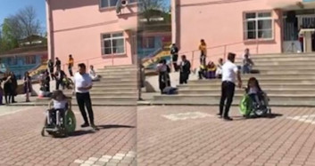 Ayasofya'daki Görüntüler Turistlerin Büyük İlgisini Çekti