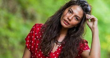 Demet Özdemir Flash TV Görüntüleri Sorulunca Sinirlendi