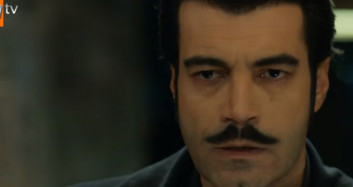 Demir Fekeli'nin Konağını Bastı