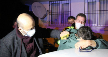 Denizli'de Hırsızın Uyurgezer Numarası Görüntülendi