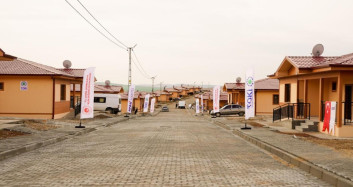 Depremin ardından Adıyaman'da yeni başlangıç: 29 köydeki konutların anahtarları sahiplerine teslim edildi!
