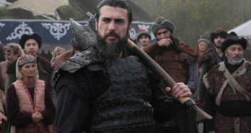 Ertuğrul Emir Saadettin'e Haddini Bildiriyor
