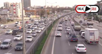 Hafta Sonu Yasağı Öncesi E-5'te Trafik Yoğunluğu