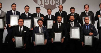 Ahmet Nur Çebi Beşiktaşlı Futbolcularla Bir Araya Geldi