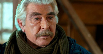 Erdal Özyağcılar Lavaş Yaptı
