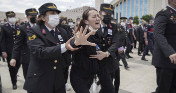 Eren-15 Operasyonunda Şehit Olan Askerin Eşi Yürekleri Dağladı