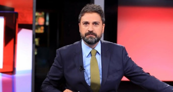  Canlı Yayında İstifa Eden Haber Spikeri Erhan Çelik'in Yeni Kanalı Belli Oldu!