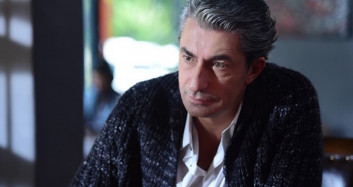 Erkan Petekkaya, Yolcu Uçağından İndirildi