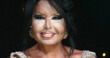 Demet Akalın Bülent Ersoy'un Videosunu Paylaştı