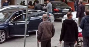 Esenyurt'ta İki Grup Arasında Kavga: 1 Kişinin Ayağı Kırıldı