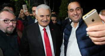 Binali Yıldırım'dan EYT Açıklaması: Benim Gündemimde
