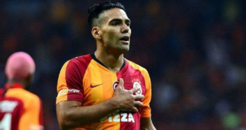 Falcao'dan Taraftara Mesaj