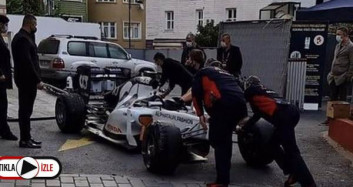Formula 1 Aracı Bebek'te Arızalandı!