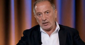 Gazeteci Fatih Altaylı yayında el hareketi yaptı: Tepkiler çığ gibi büyüyor