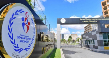 Gençlik ve Spor Bakanı: Gençlerimiz Hükümetimizin Güvencesi Altındadır