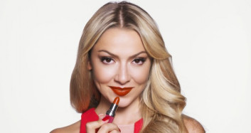 Hadise'nin 16 Yaşındaki Görüntülerini Görenler Şoke Oldu!