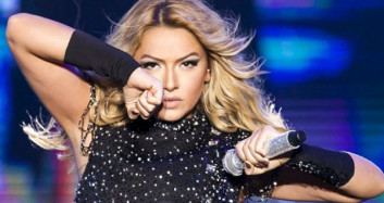 Hadise Kulis Dansıyla Olay Yarattı
