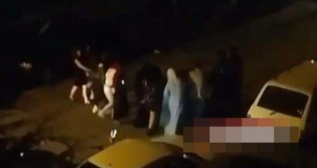 Tedbirlerini Hiçe Sayıp, Yol Ortasında Halay Çektiler 