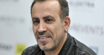 Haluk Levent Sokak Hayvanları İçin Yuva Yaptı