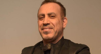 Haluk Levent, İntihar Etmek İsteyen Vatandaşı İkna Etti